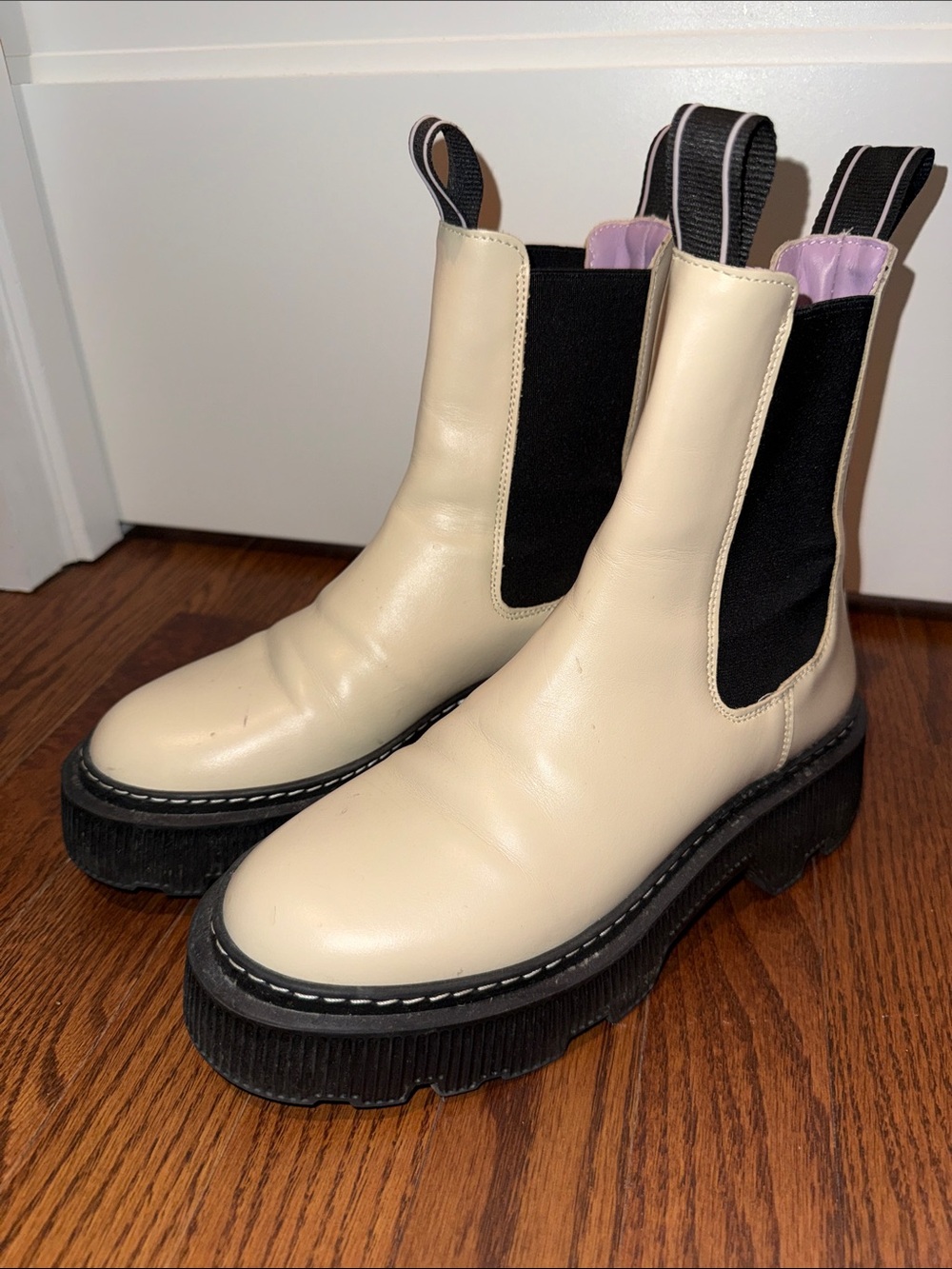 LAST Women's Cream Chelsea Platform Boots - Pull-On Style